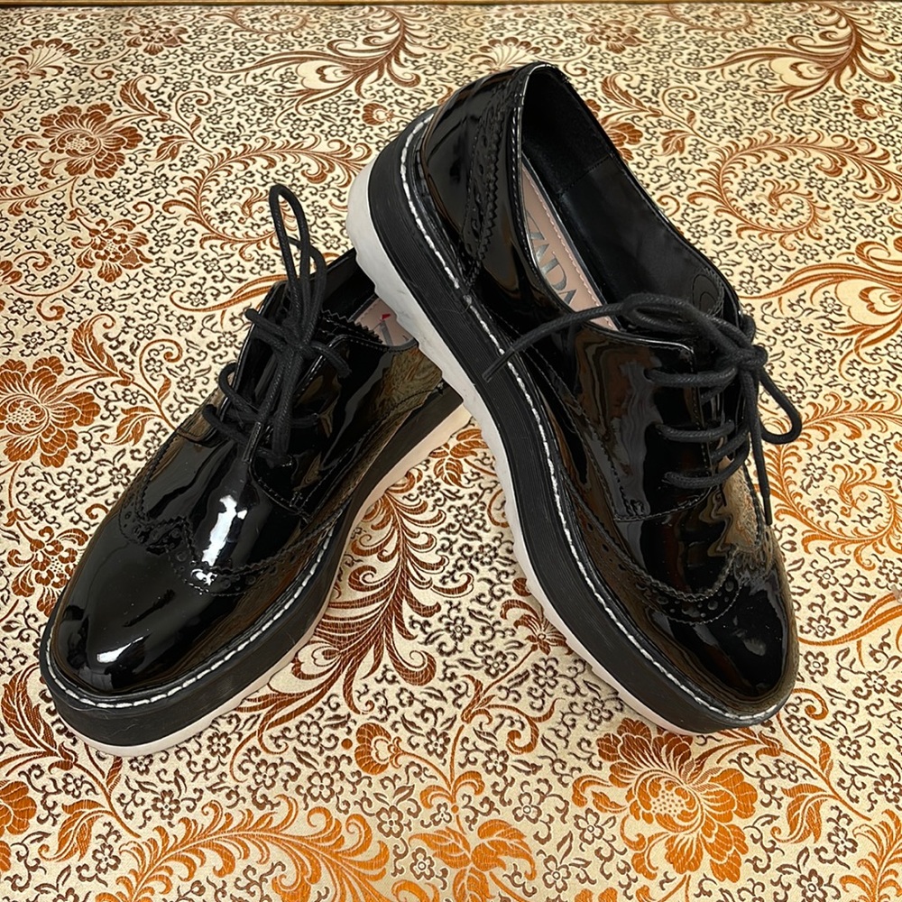 Zara Oxford shoes